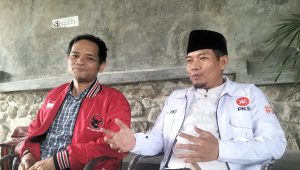 M. Sodikin, S.T (kanan) duduk berdampingan dengan Yudi Suryadikrama, SH (kiri)